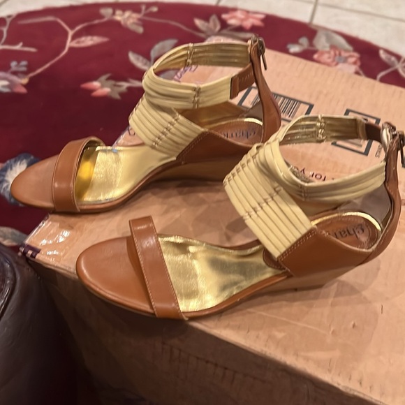 Charles by Charles David Women’s Sandals in Sz 8 - Picture 5 of 14